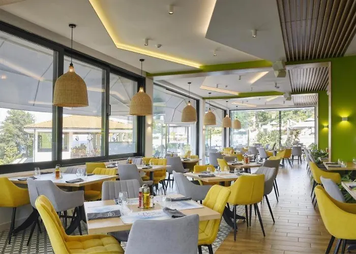 Апартаменты Santa Marina, Lovely 1-bedroom *