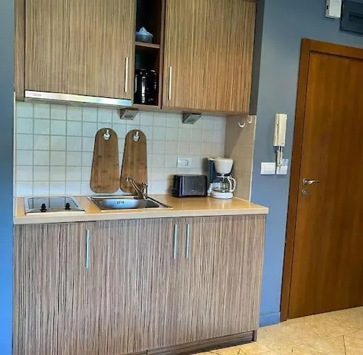 Апартаменты Santa Marina, Lovely 1-bedroom Созополь