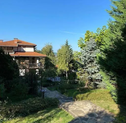 Santa Marina, Lovely 1-bedroom Апартаменты *