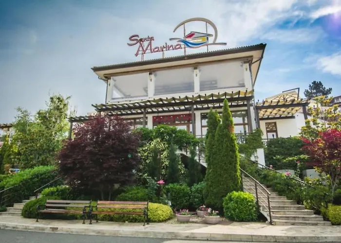 Santa Marina, Lovely 1-bedroom Апартаменты